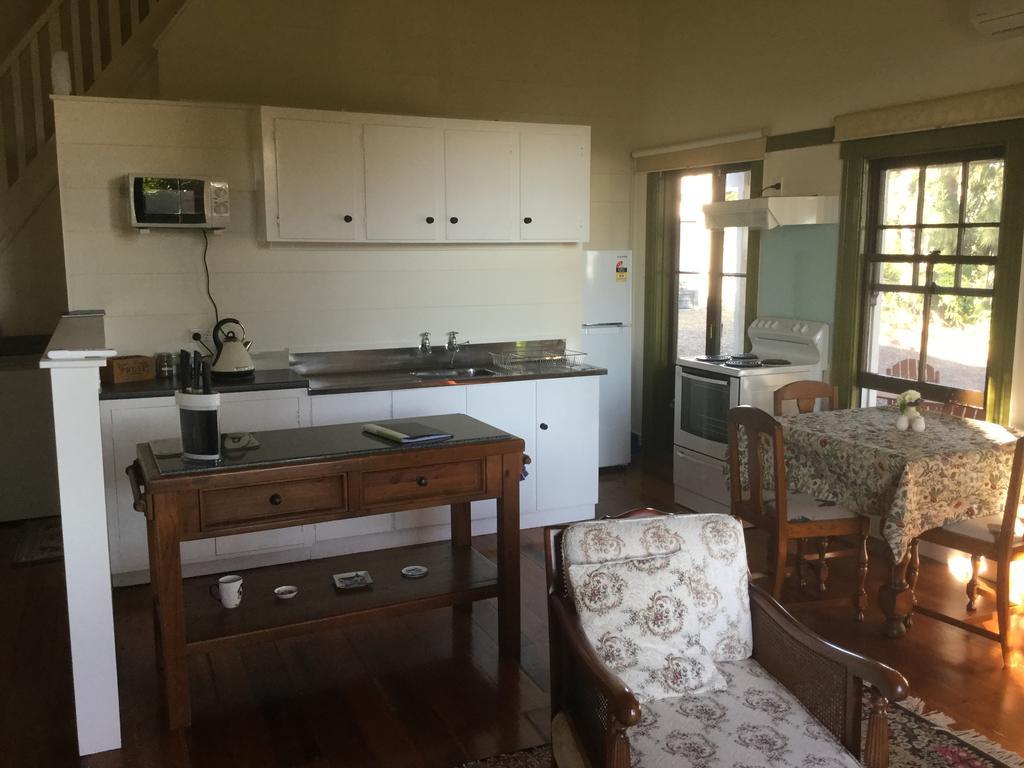 The Old School House Guest House Te Awamutu Ngoại thất bức ảnh