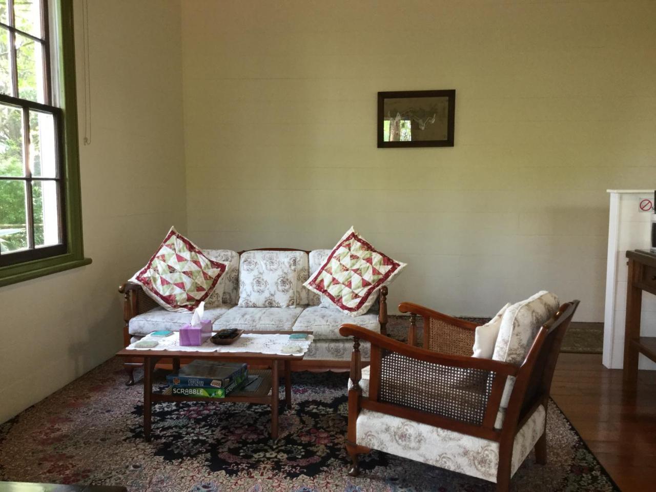 The Old School House Guest House Te Awamutu Ngoại thất bức ảnh